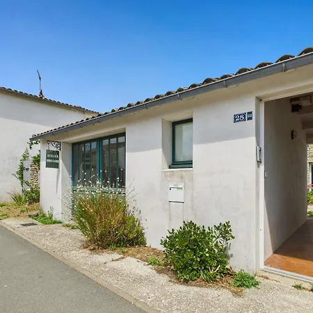 800 M De La Plage, Maison Pour 4 Avec Terrasse * Les Portes-en-Re