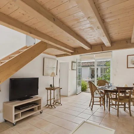 800 M De La Plage, Maison Pour 4 Avec Terrasse * Les Portes-en-Re