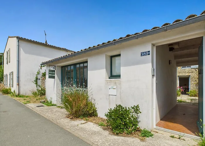 800 M De La Plage, Maison Pour 4 Avec Terrasse * Les Portes-en-Re