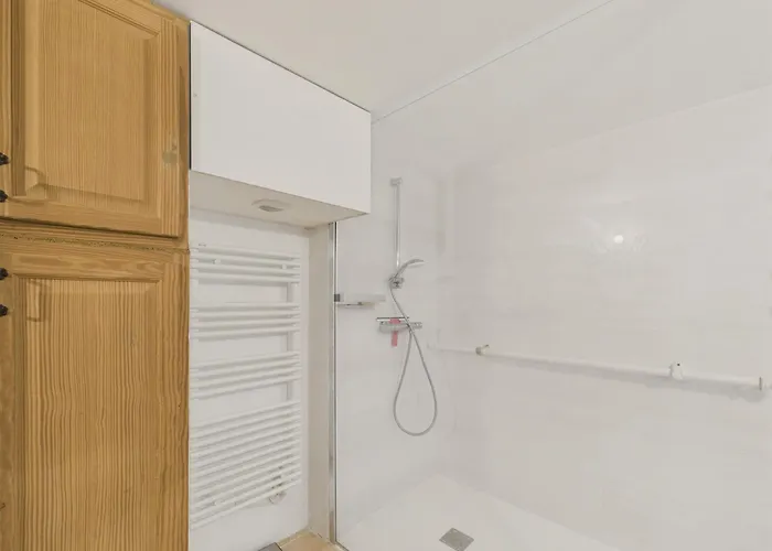 800 M De La Plage, Maison Pour 4 Avec Terrasse *