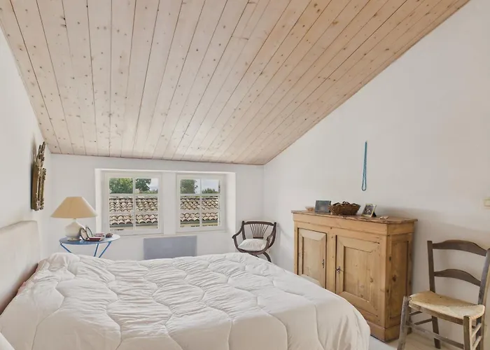 800 M De La Plage, Maison Pour 4 Avec Terrasse