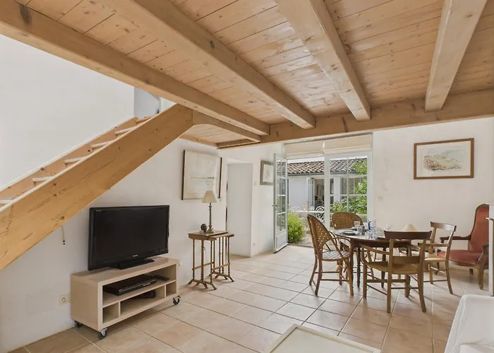 800 M De La Plage, Maison Pour 4 Avec Terrasse * Les Portes-en-Re